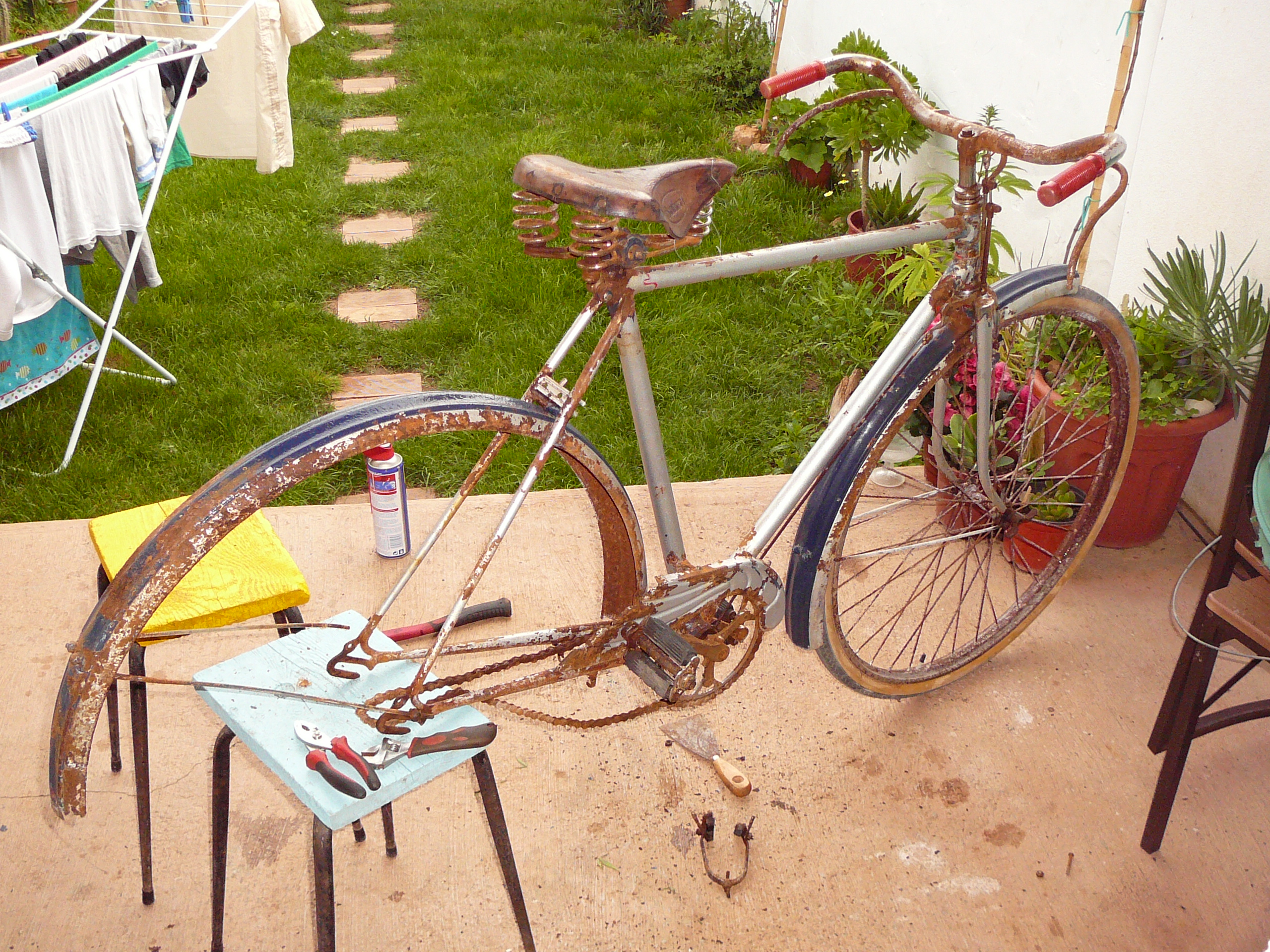 Restaurar una bicicleta antigua.